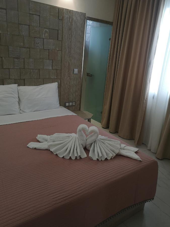 Amalia Deluxe Villas Nea Vrasna Ngoại thất bức ảnh